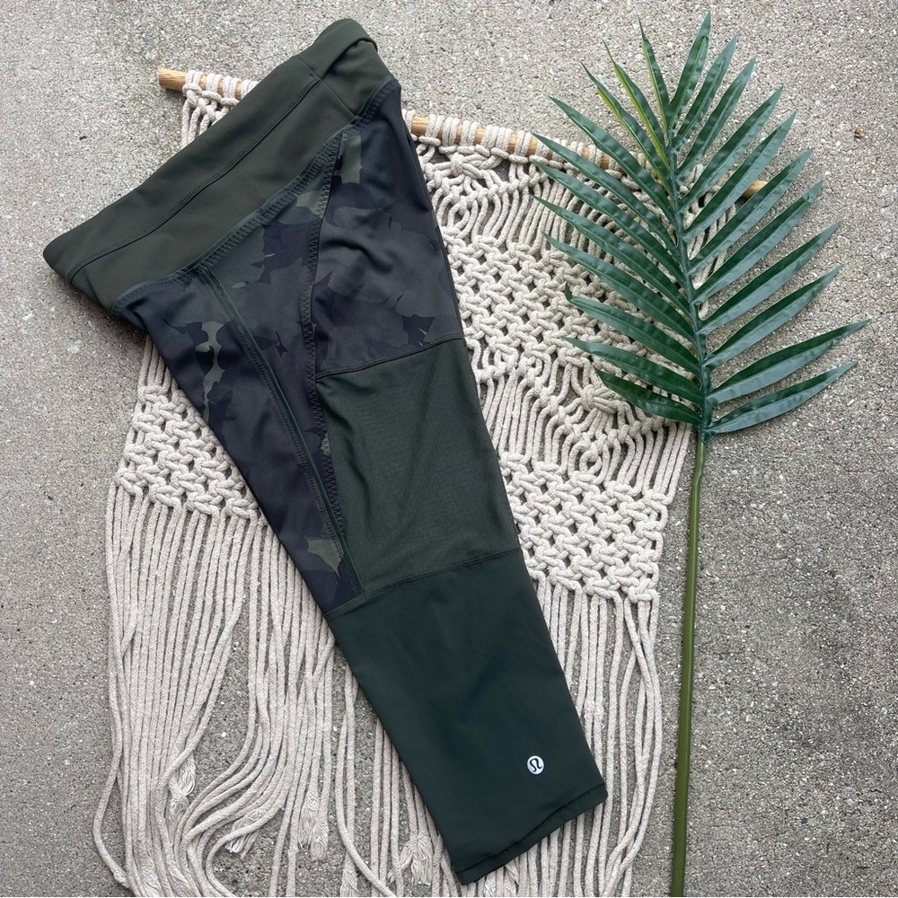Lululemon Camo Print Cropped Leggings Size 4